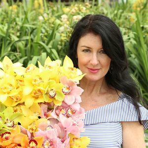 Meet your Posher, Debi